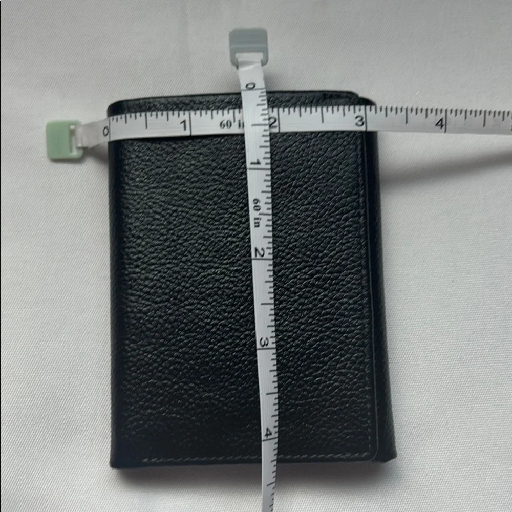 Perry Ellis Portfolio Trifold Pebble Leather Wallet Black GUC